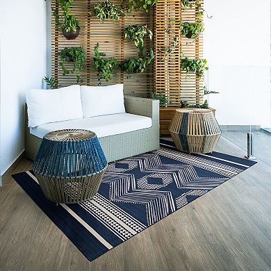 Linon Boynton Outdoor Machine Washable Rug