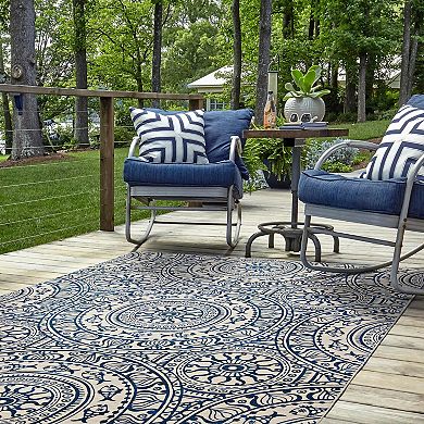 Linon Ormond Outdoor Machine Washable Rug