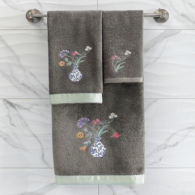 Linum Home Textiles Turkish Cotton Stella 4-piece Embellished Towel Set