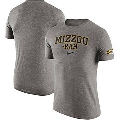 Mizzou Tigers Nike® 2023 Therma Fit Mizzou Tigers Stacked Oval Tiger Head  Gold Hoodie