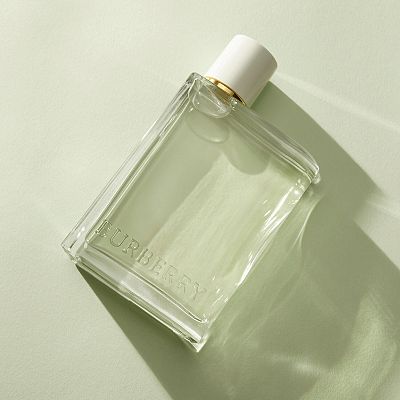 BURBERRY Her Eau de Toilette with Pear and Musk