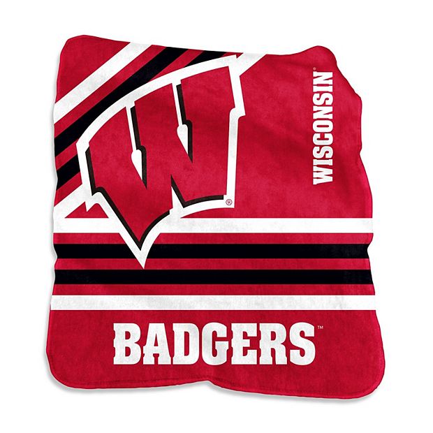 Wisconsin Badgers 50'' x 60'' Plush Raschel Throw Blanket