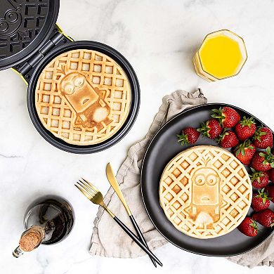 Uncanny Brands Minions Kevin Waffle Maker- Iconic Minion on Your Waffles - Waffle Iron