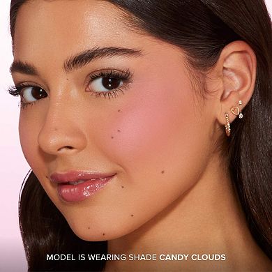 Cloud Crush Blurring Powder Blush
