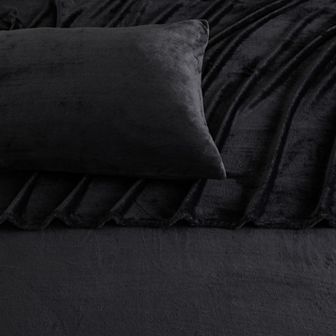 Madelinen Solid Velvet Plush Warm & Cozy Luxurious Fleece Sheet Set