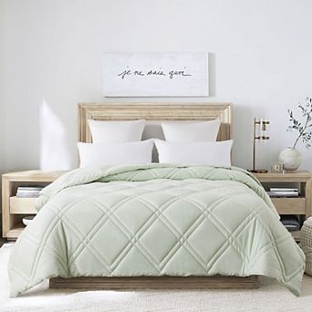 Dream On Decorative Diamond Stitch Down-Alternative Comforter