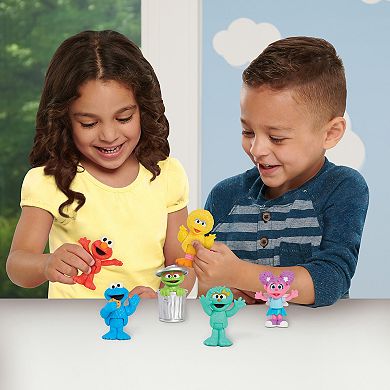 Just Play Sesame Street Neighborhood Friends Figurines