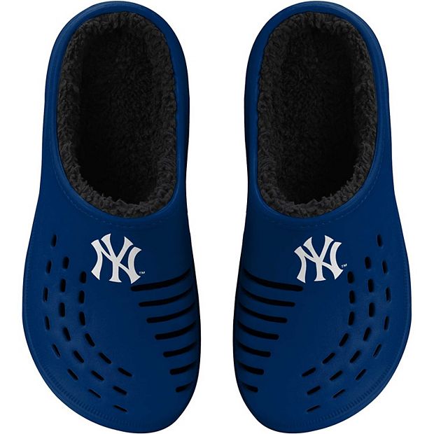 Men's FOCO New York Yankees Big Logo Sherpa-Lined Clog Slippers