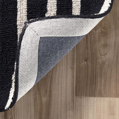 nuLoom Hand Tufted Lemuel Area Rug