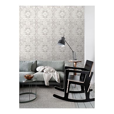 Brewster Home Fashions Desmond Distressed Medallion Wallpaper