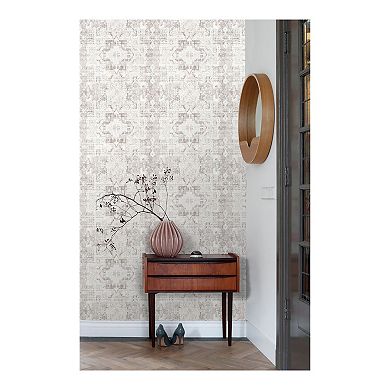 Brewster Home Fashions Desmond Distressed Medallion Wallpaper