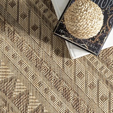 nuLoom Landry Aztec Indoor/Outdoor Area Rug
