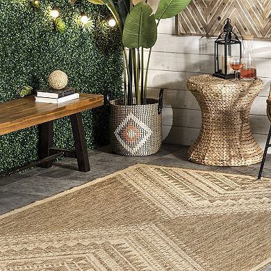 nuLoom Landry Aztec Indoor/Outdoor Area Rug