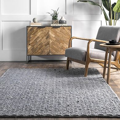 nuLoom Glendora Hand Woven Chevron Area Rug