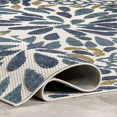 nuLoom Monique Floral Indoor/Outdoor Cut & Loop Area Rug