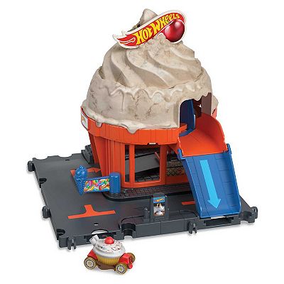 Mattel Hot Wheels City Track Set with Hot Wheels Car Ice Cream