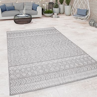 Stain-Resistant Outdoor Rug with Boho Pattern for Patio or Balcony