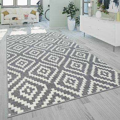 Modern Low-Pile Rug Geometric Moroccan Design in Pastel Colors