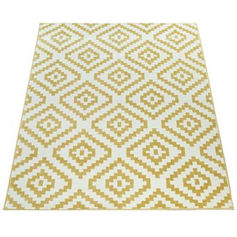 Modern Low-Pile Rug Geometric Moroccan Design in Pastel Colors
