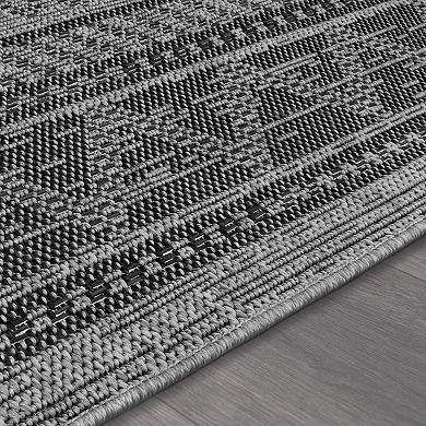 Trellis Outdoor Rug for Patio with Modern Boho Pattern