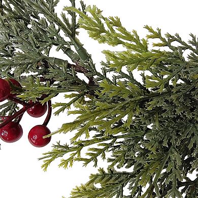 Pine Cone and Berries Winter Foliage Christmas Wreath 24-Inch Unlit
