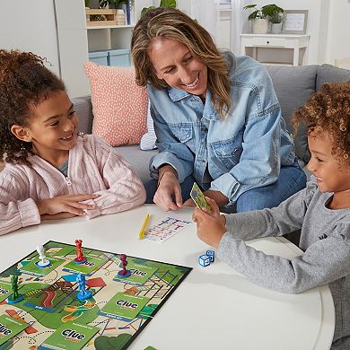 Clue Junior by Hasbro