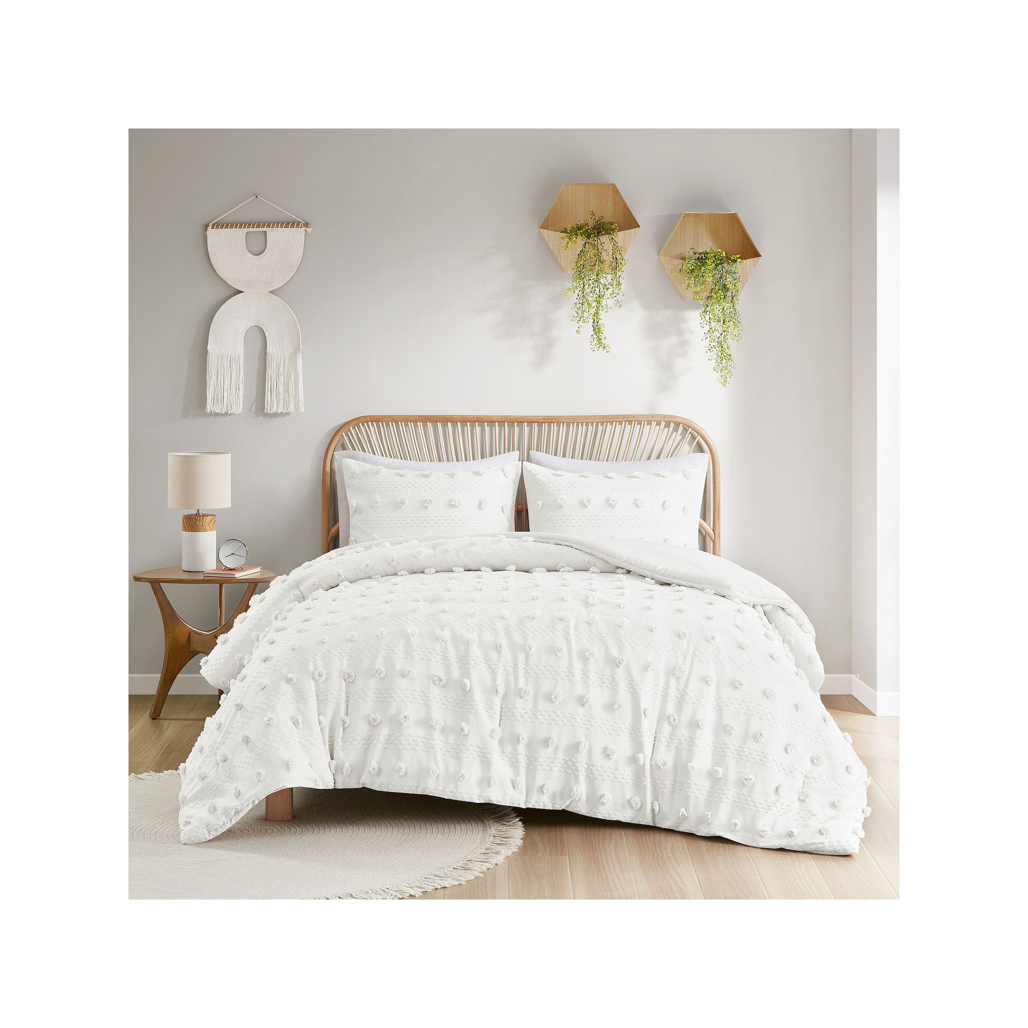 Intelligent Design Vera Clip Jacquard Antimicrobial Comforter Set, Ivory