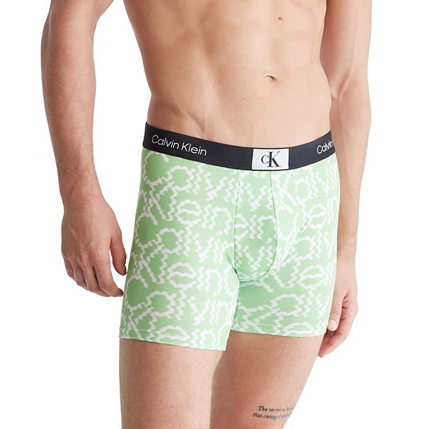 Calvin Klein Mens 1996 Micro Boxer Brief : : Clothing, Shoes &  Accessories