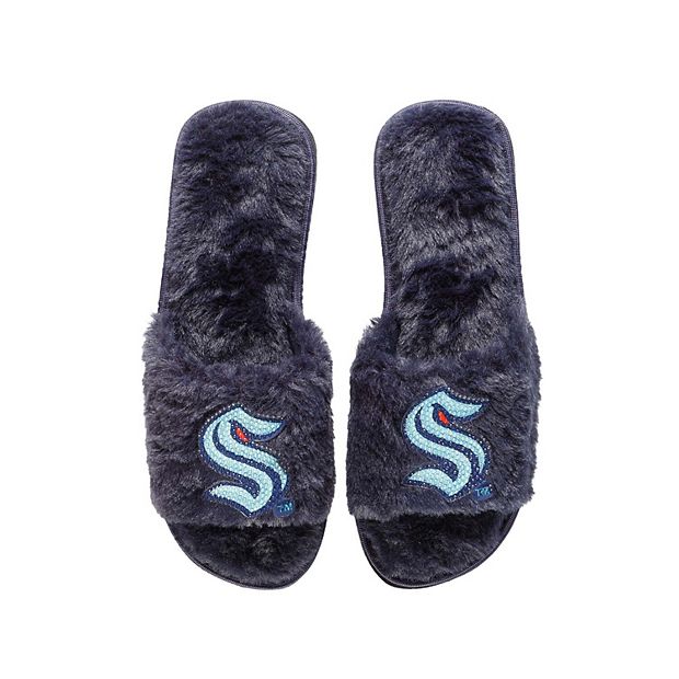 Kohls 2024 fuzzy slippers