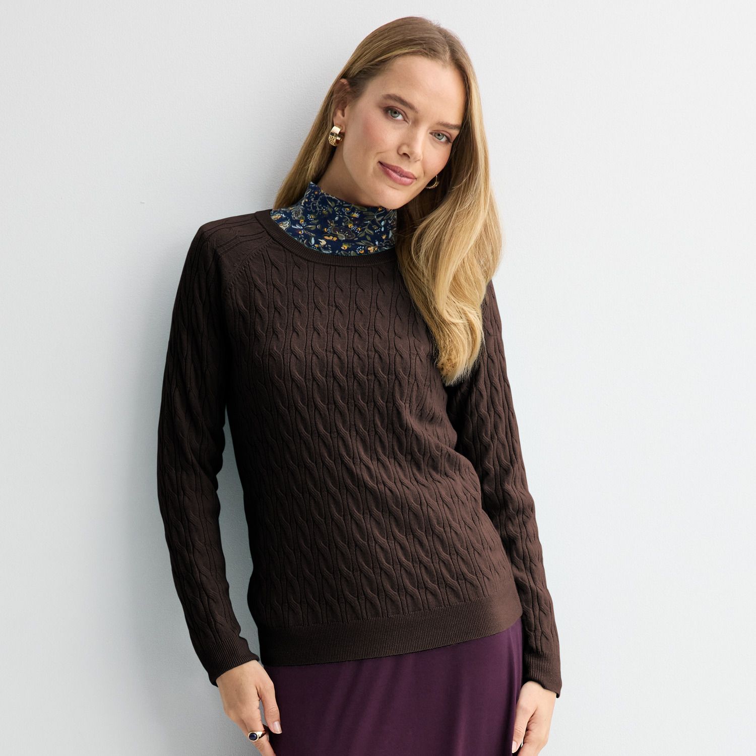 Женский свитер Croft & Barrow The Extra Soft Cable Crew Neck, цвет: Коричневый — фото 1
