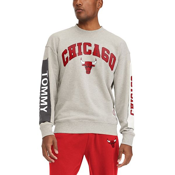 Women's V-Neck Pullover Chicago Bulls - Shop Mitchell & Ness