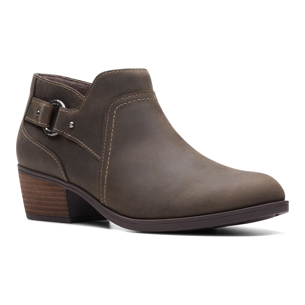 Clarks Womens Charlten Grace Taupe Oily Leather Size 7