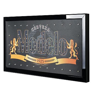 American Art Décor Modelo LED Wall Decor