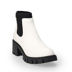 Almond toe hot sale chelsea boots