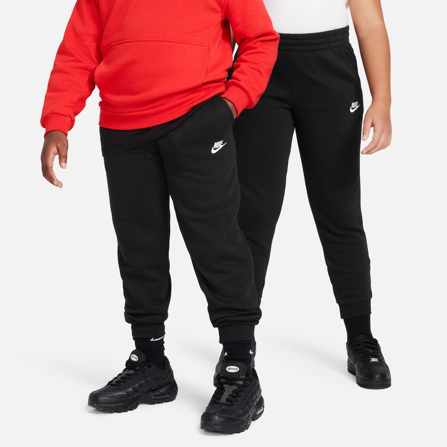 Брюки Nike Club Fleece Joggers для мальчиков, цвет: Чёрный — фото 1