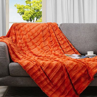 Cheer Collection Faux Fur Blanket Luxurious Blanket Throw For Couch 108 x88