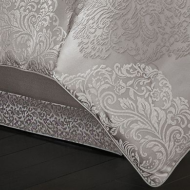 Five Queens Court Lambert Silver 4-piece Comforter Set