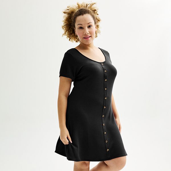 Juniors Plus Size SO Button Front Scoopneck Short Sleeve Dress