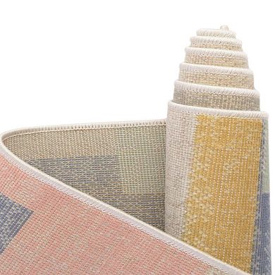 Unique Loom Momo Lotus Area Rug