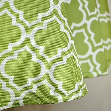 84" Green and White Lattice Outdoor Rectangular Tablecloth