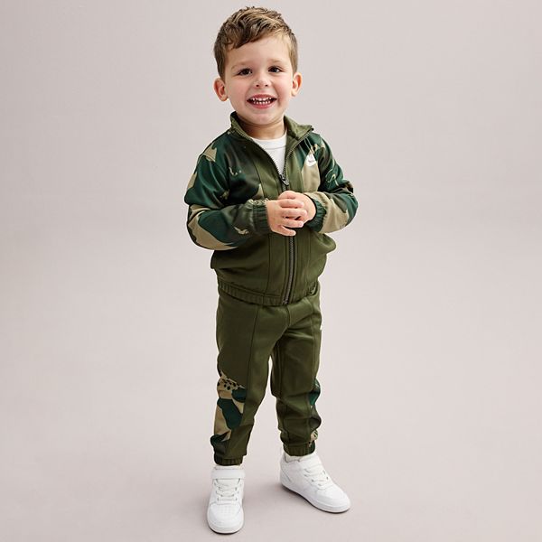 Boys nike hot sale camo tracksuit