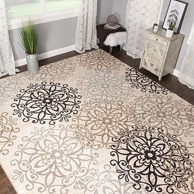 SUPERIOR Leigh Non-Slip Floral Medallion Accent Rug