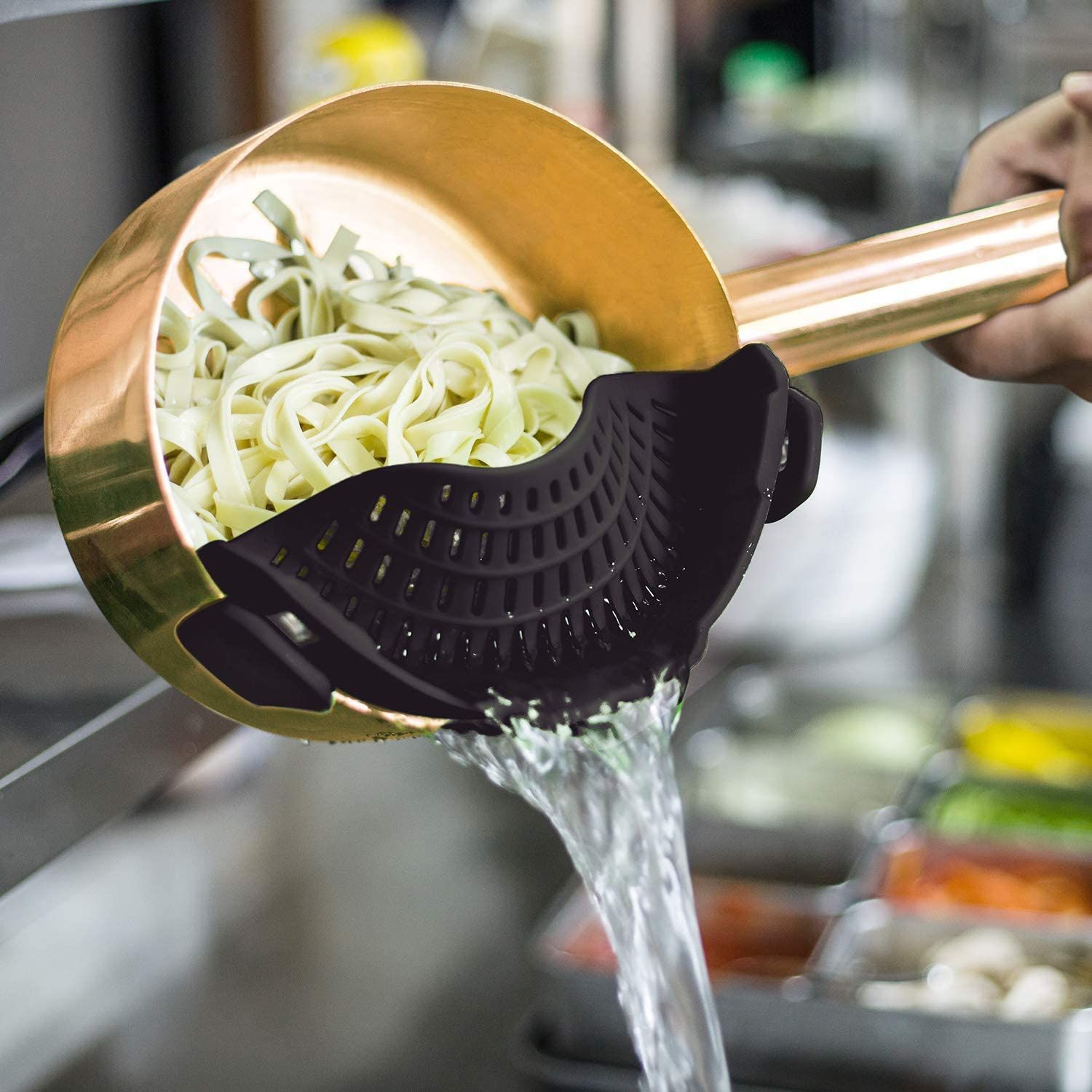 Zulay Kitchen Silicone Pot Strainer - Thumbnail 2