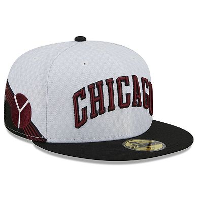 Men's New Era  Black Chicago Bulls 2022/23 City Edition Official 59FIFTY Fitted Hat