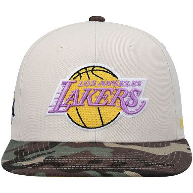 Men's Mitchell & Ness Cream Los Angeles Lakers Hardwood Classics 2010 NBA Finals Patch Off White Camo Fitted Hat