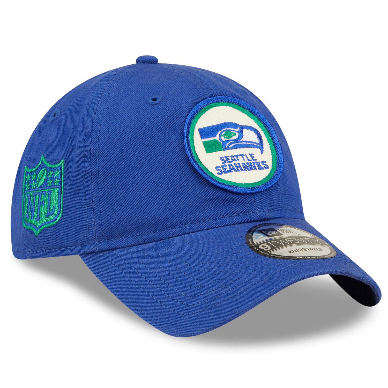 New Era Seattle Seahawks 2022 Sideline Cream Fitted Hat, 7 5/8