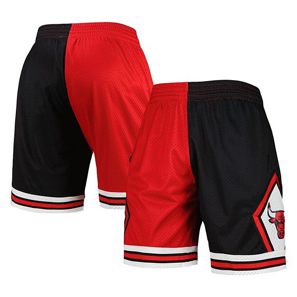 Mitchell & Ness Men's White Black Swingman Shorts Bulls 97 Shorts main image 0