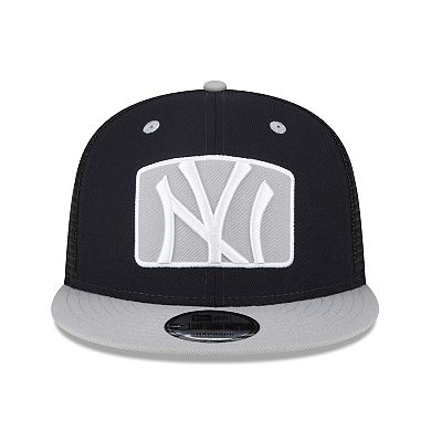 Men's New Era Navy New York Yankees Logo Zoom Trucker 9FIFTY Snapback Hat