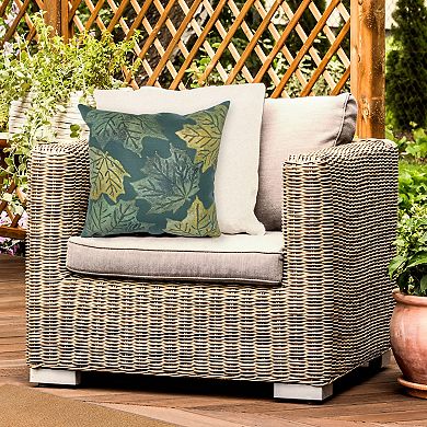 Liora Manne Visions IV Leaf Toss Indoor/Outdoor Pillow