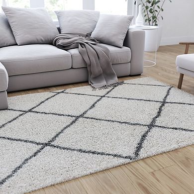 Merrick Lane Shag Style Diamond Trellis Area Rug - 5' x 7' - Ivory/Gray Polyester (PET)